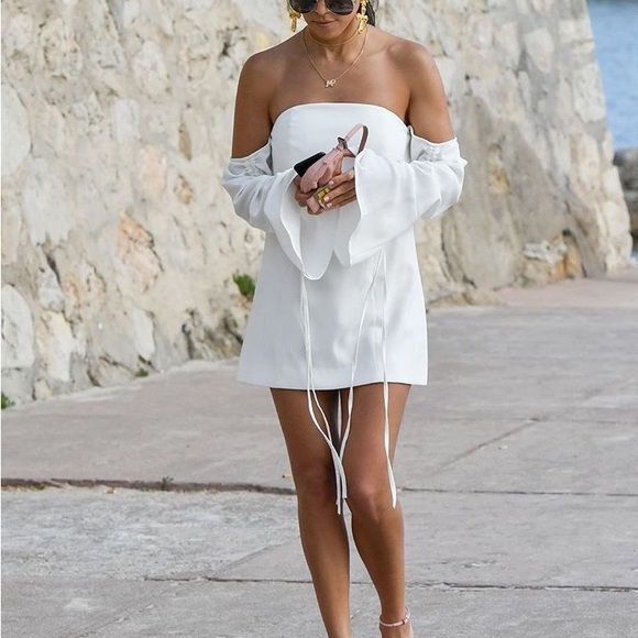 C/MEO COLLECTIVE Right Kind of Madness Off-the-shoulder mini dress - Picture 3 of 7